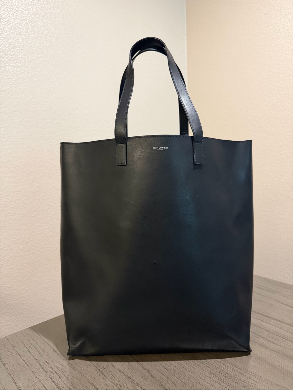 Saint Laurent Black Leather Everyday Tote